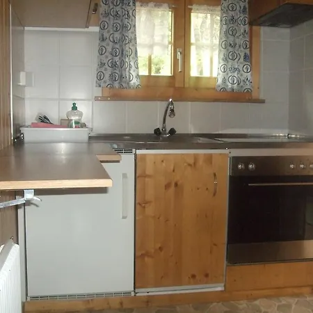 Nadeschda אדלבודן